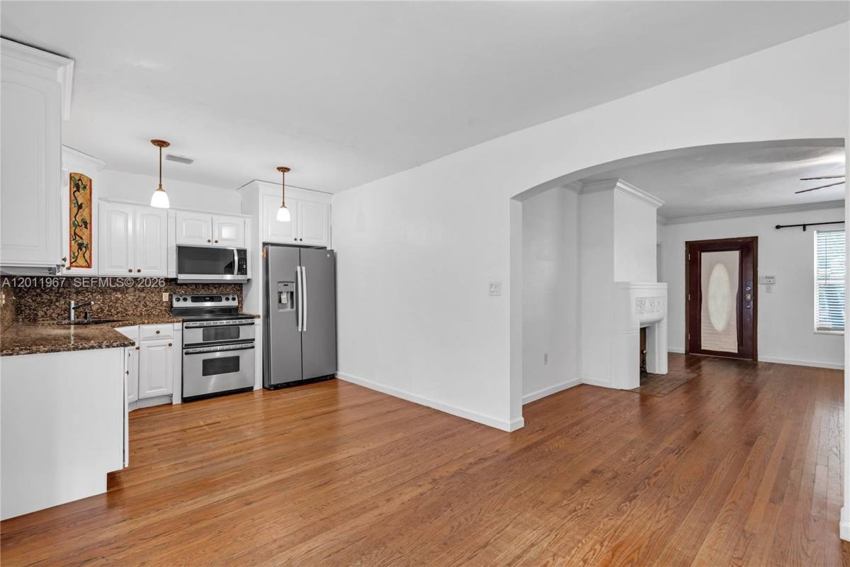 House for rent at 260 SW 29th Rd, Miami, FL 33129