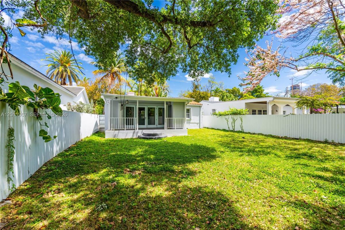 House for rent at 260 SW 29th Rd, Miami, FL 33129