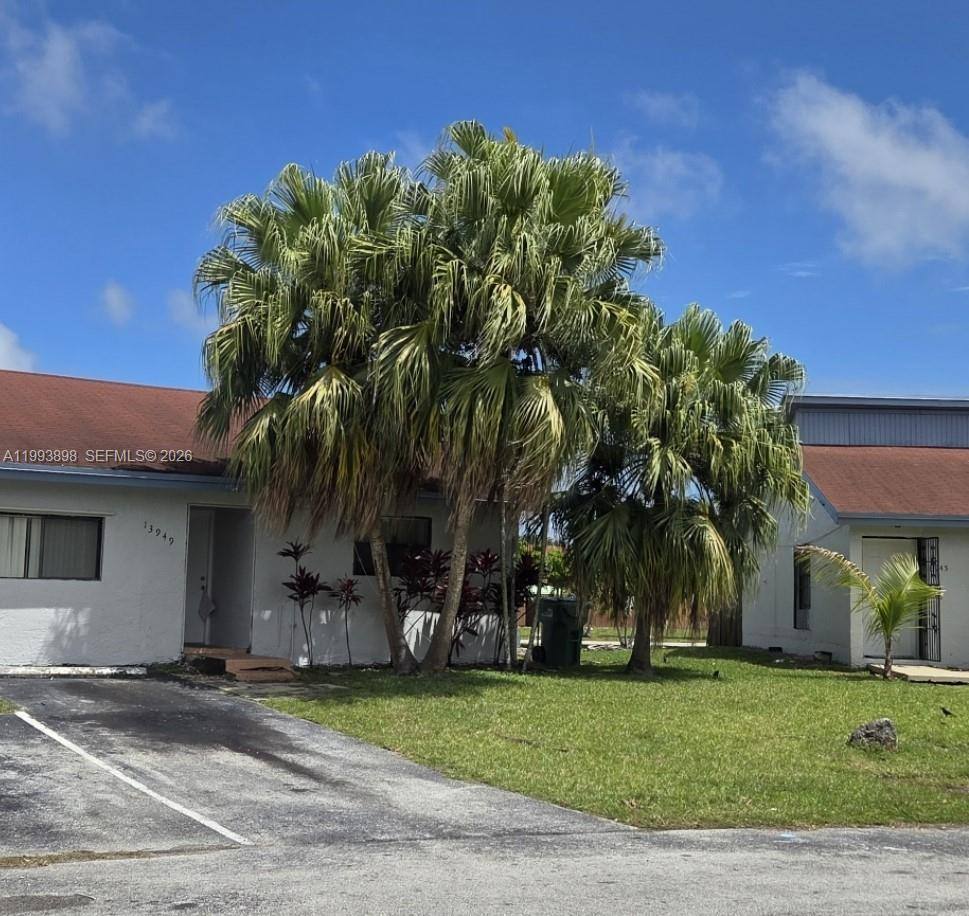 Townhouse for rent at 13949 SW 281st Terrace, Homestead, FL 33033