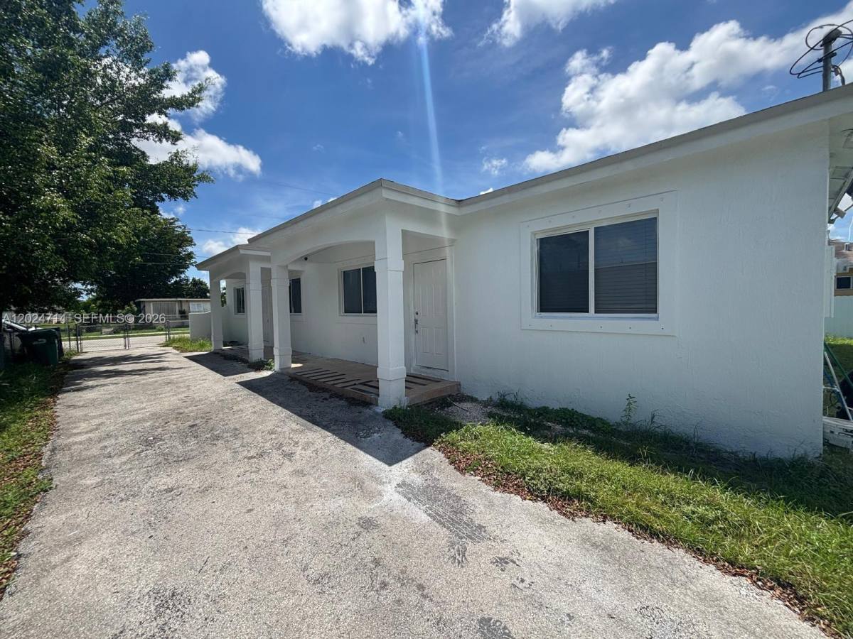 House for rent at 26514 SW 138th Ave, Homestead, FL 33032