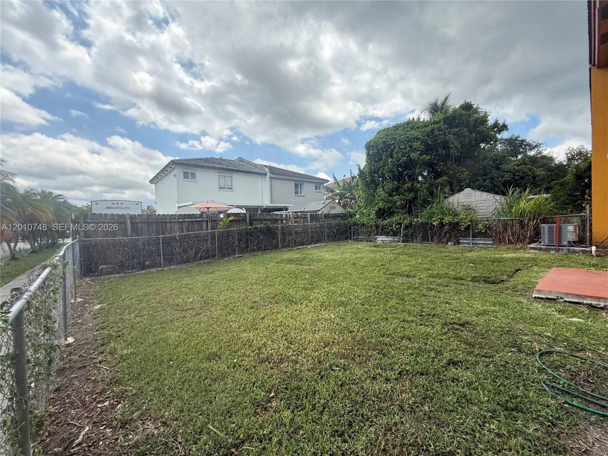 Townhouse for rent at 13414 SW 263rd St, Homestead, FL 33032