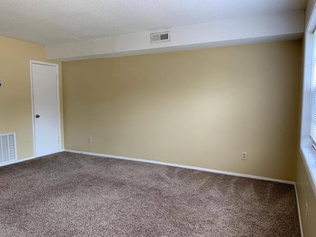 Apartment for rent at 102 Weeks Dr #5, Enterprise, AL 36330