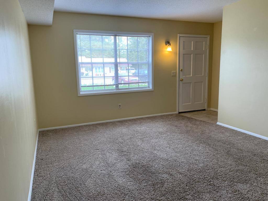 Apartment for rent at 102 Weeks Dr #5, Enterprise, AL 36330