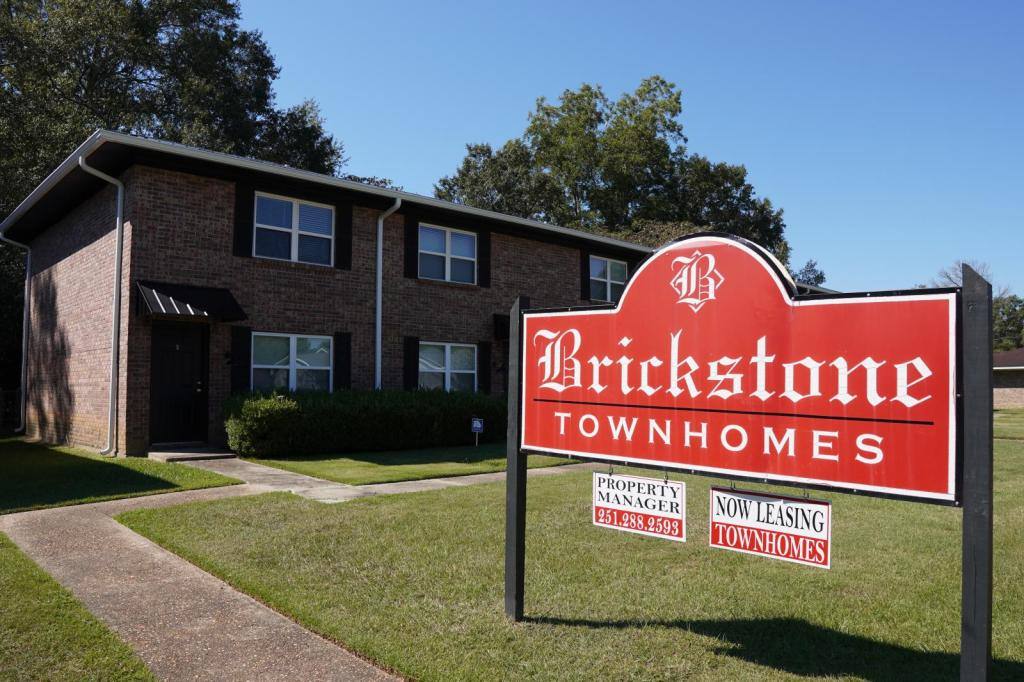 Apartment for rent at 104 Weeks Dr #10, Enterprise, AL 36330