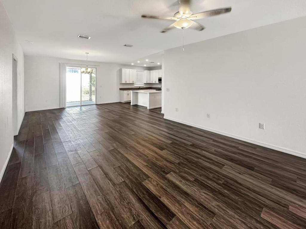 House for rent at 2009 Sloans Outlook Dr, Groveland, FL 34736