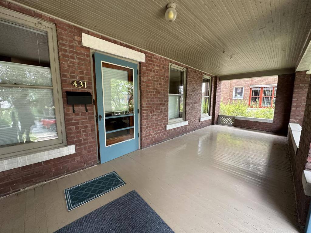 House for rent at 431 N Cherry St, Galesburg, IL 61401