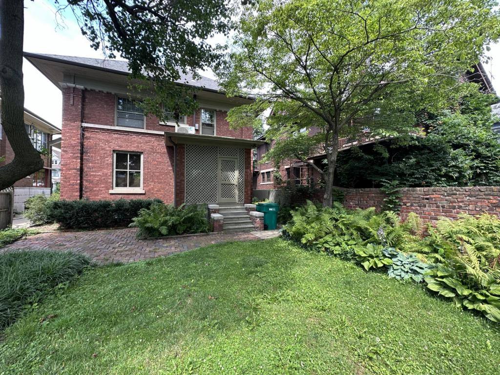 House for rent at 431 N Cherry St, Galesburg, IL 61401