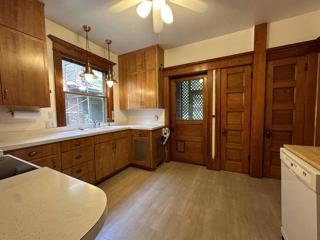 House for rent at 431 N Cherry St, Galesburg, IL 61401