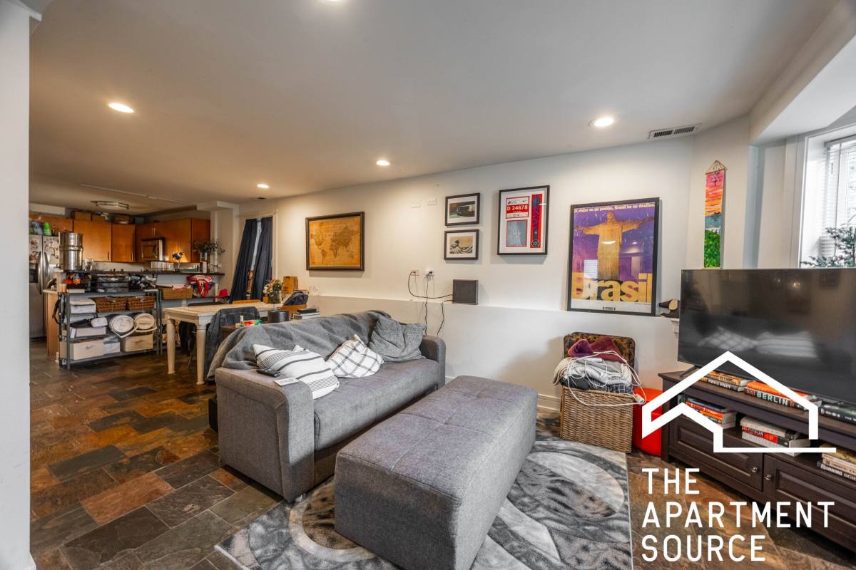 Apartment for rent at 3023 N Oakley #GE, Chicago, IL 60618