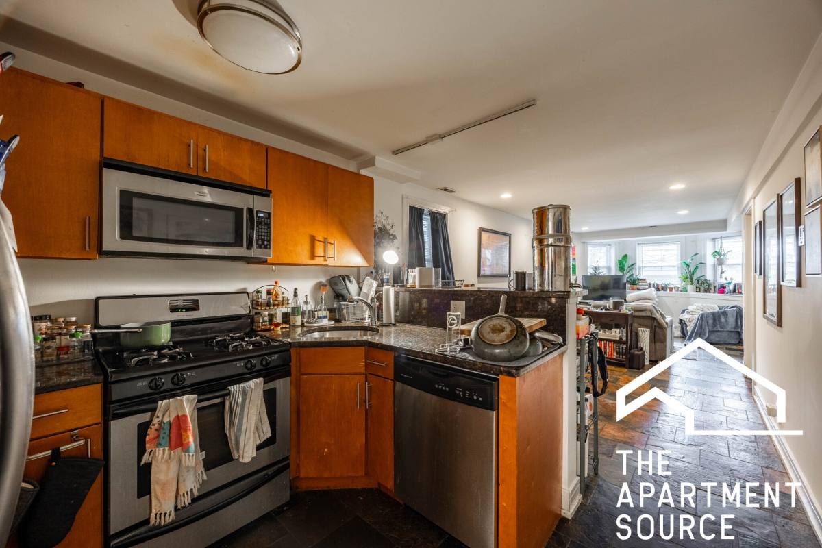 Apartment for rent at 3023 N Oakley #GE, Chicago, IL 60618