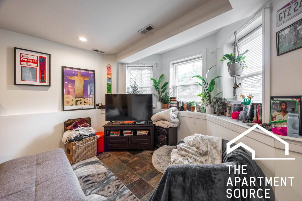 Apartment for rent at 3023 N Oakley #GE, Chicago, IL 60618
