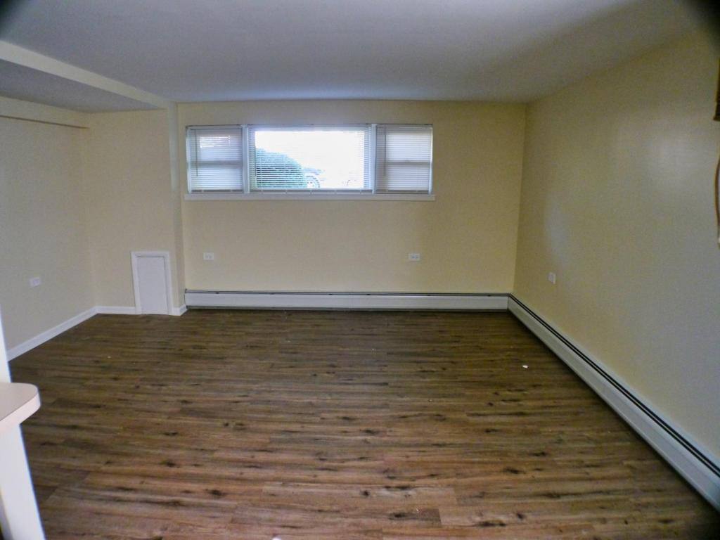Apartment for rent at 10410 Moody Ave #BS, Chicago Ridge, IL 60415
