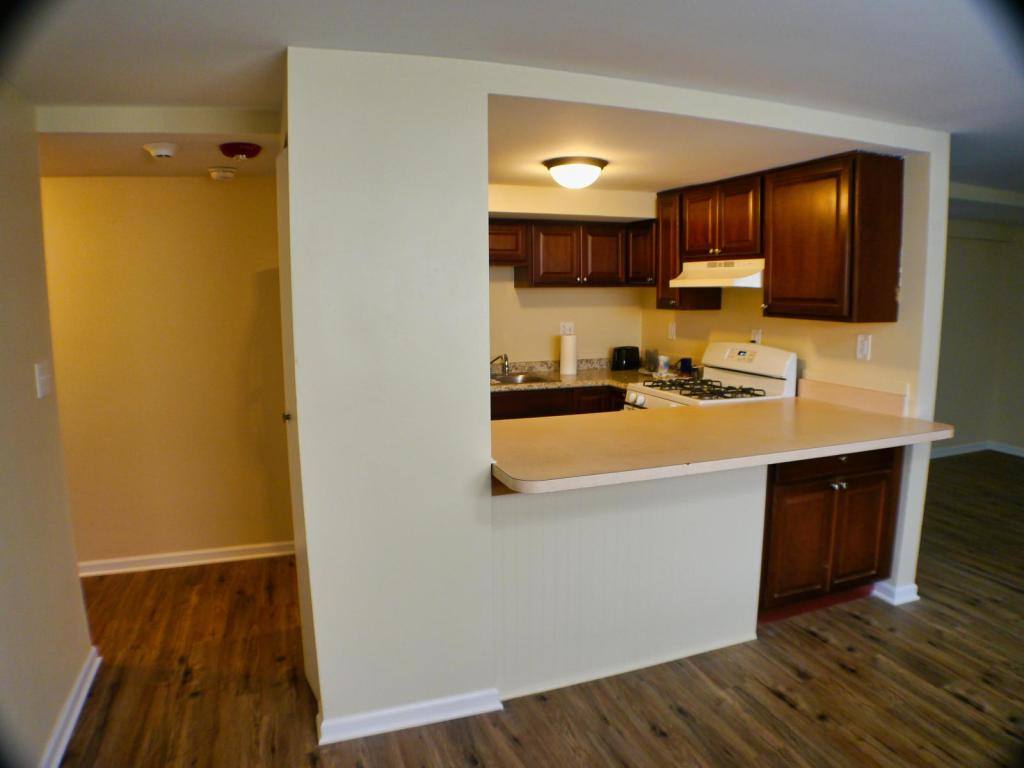 Apartment for rent at 10410 Moody Ave #BS, Chicago Ridge, IL 60415
