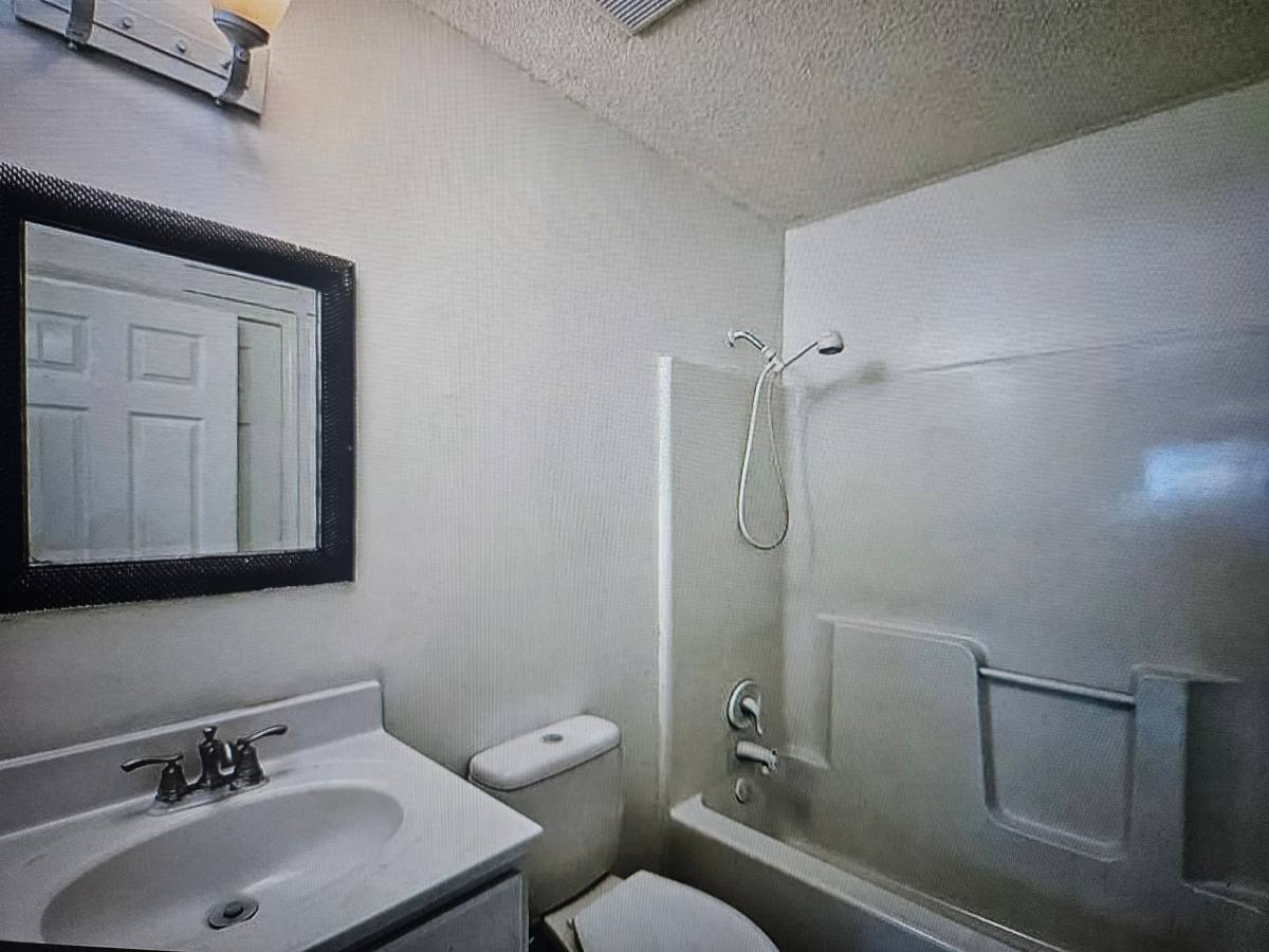 House for rent at 1204 Seneca St, Mobile, AL 36605