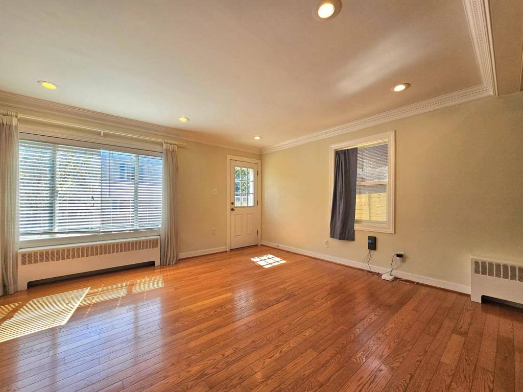 Townhouse for rent at 3109 Mosby St, Alexandria, VA 22305