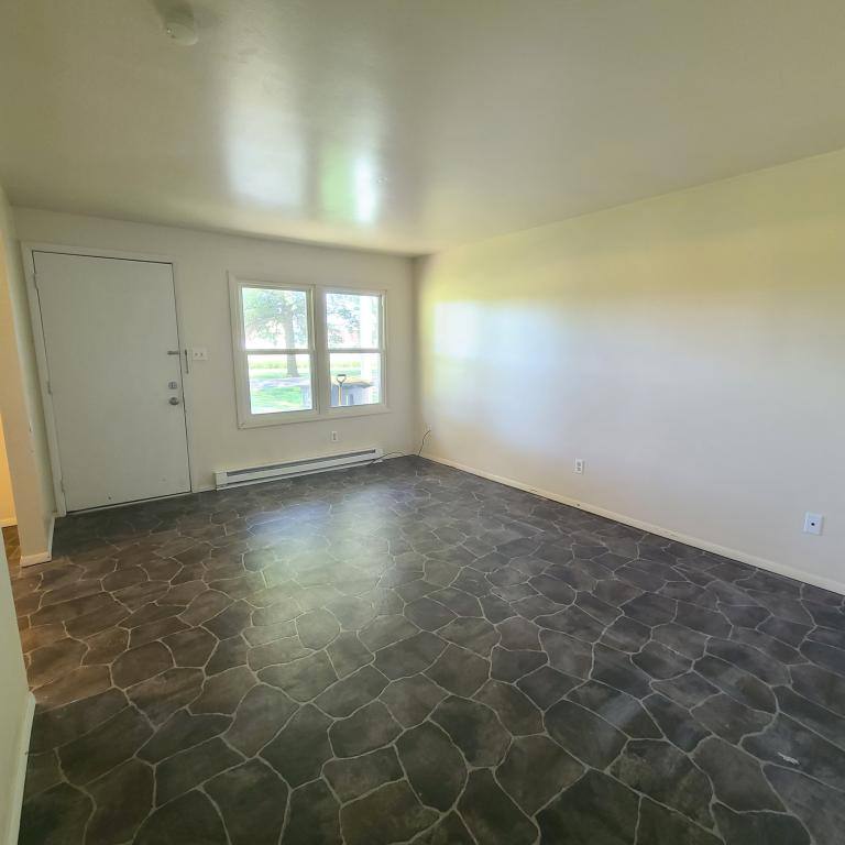 House for rent at 705 Lake Ave, Kendallville, IN 46755