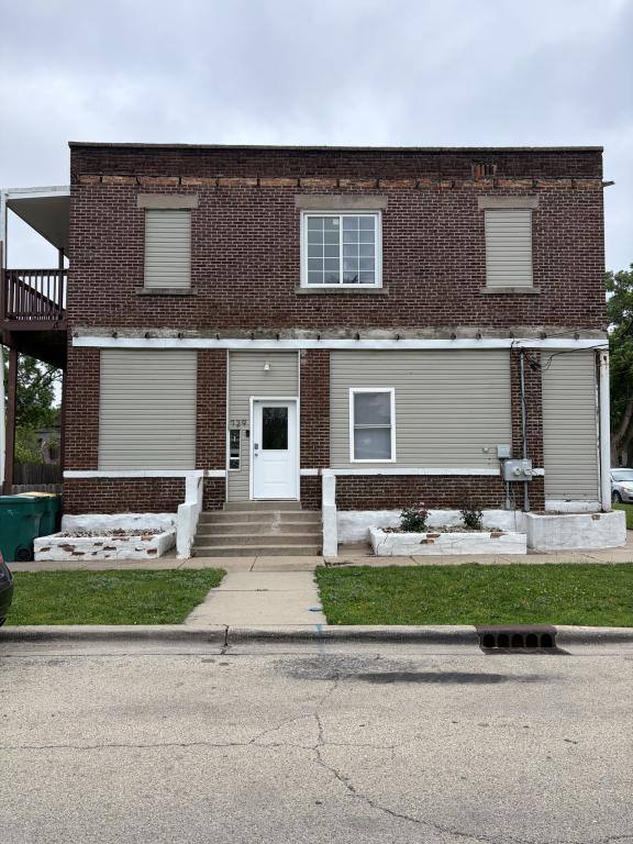Apartment for rent at 729 Meeker Ave, Joliet, IL 60432