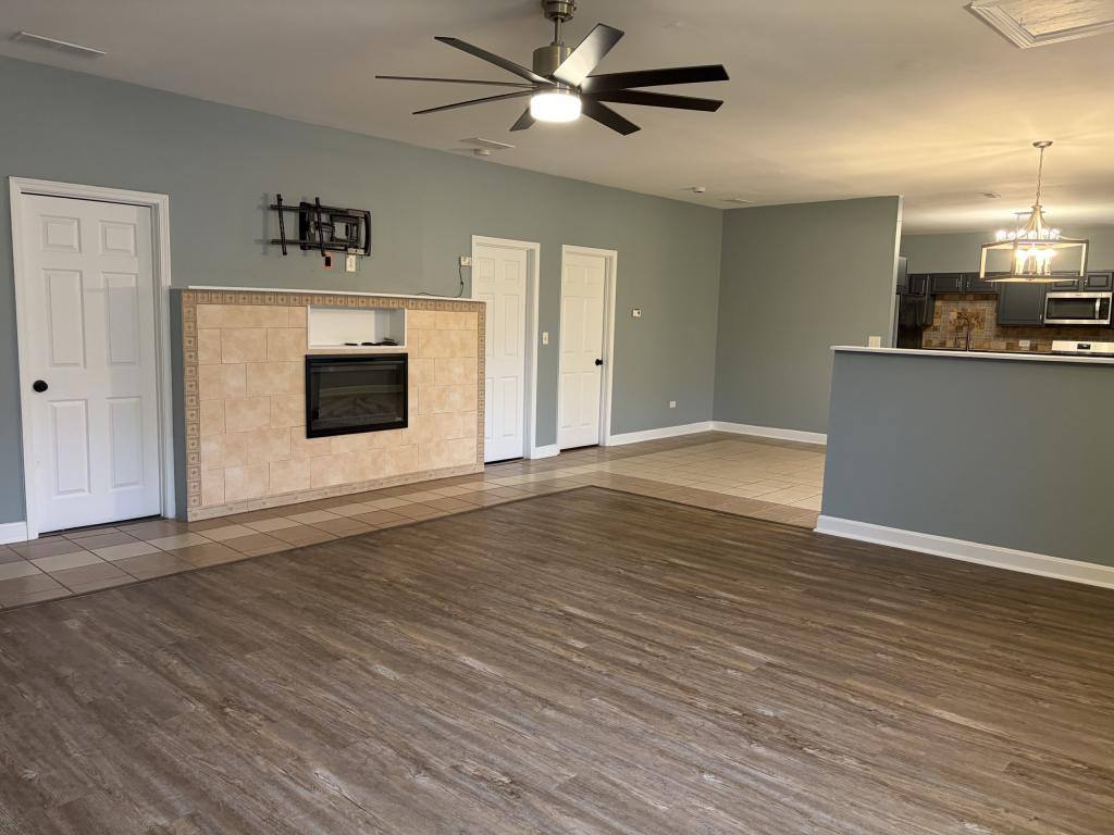 Apartment for rent at 729 Meeker Ave, Joliet, IL 60432