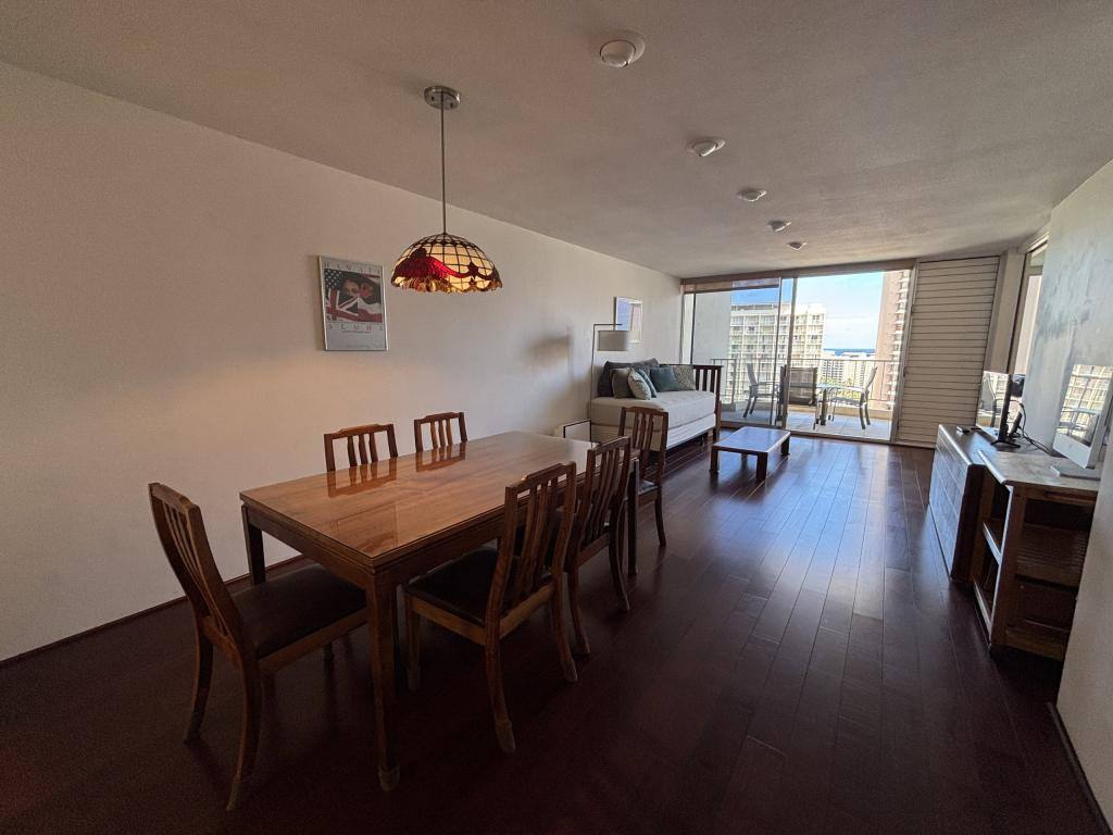 House for rent at 469 Ena Rd #2104, Honolulu, HI 96815