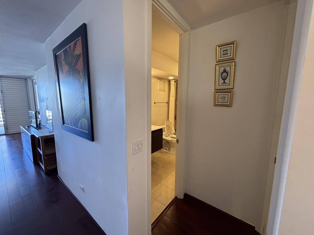 House for rent at 469 Ena Rd #2104, Honolulu, HI 96815