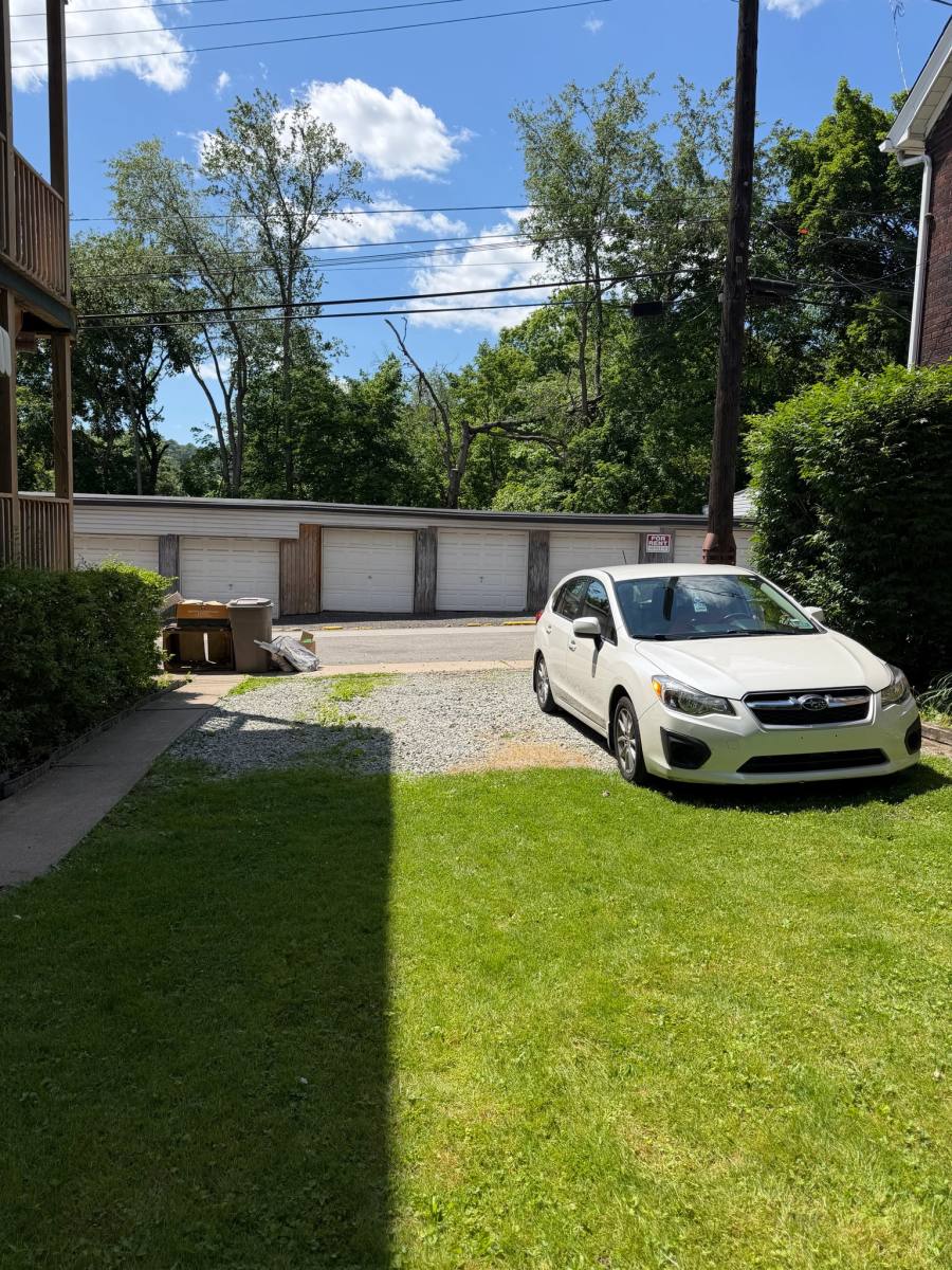 Townhouse for rent at 503 6th St, Trafford, PA 15085