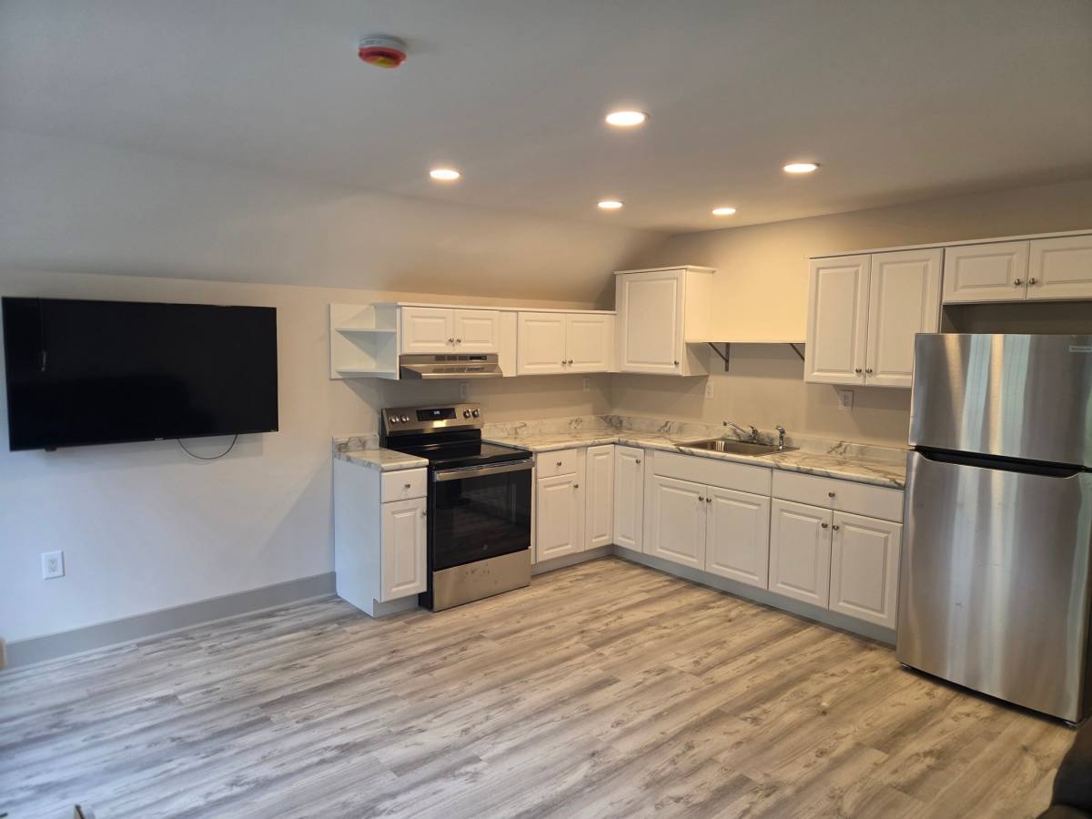 House for rent at 1 Waterman Rd, Vassar, MI 48768