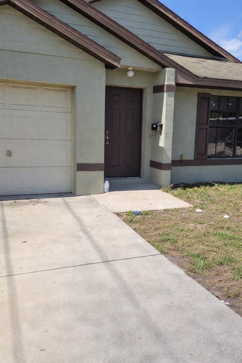 House for rent at 2820 23rd St N, Saint Petersburg, FL 33713