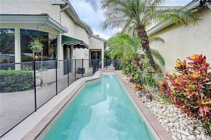 House for rent at 8171 Hampton Wood Dr, Boca Raton, FL 33433