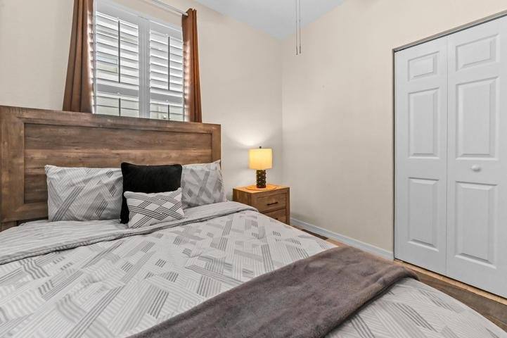 Apartment for rent at 3043 Grandiflora Dr, Lake Worth, FL 33467