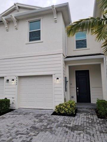 Townhouse for rent at 4657 Meyerson Place, Lake Worth, FL 33463