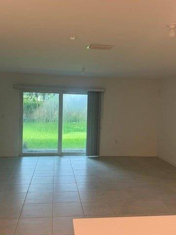 Townhouse for rent at 6733 Broadwater Lane, Lake Worth, FL 33467