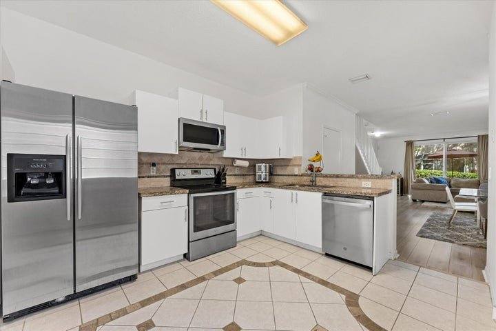 Townhouse for rent at 2264 Salerno Circle, Fort Lauderdale, FL 33327