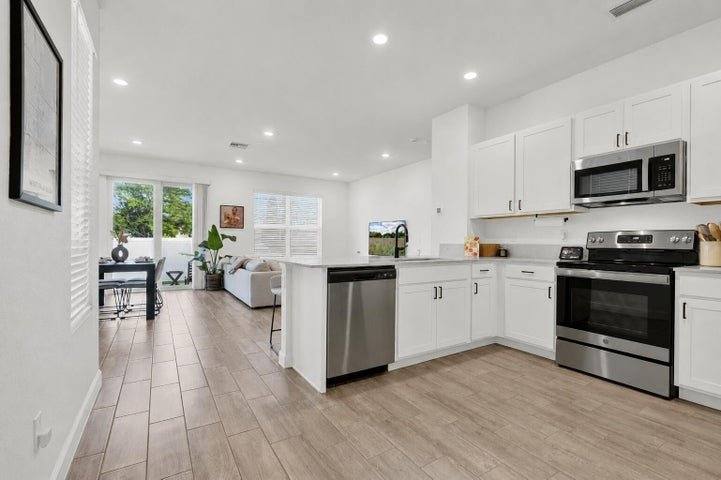 Townhouse for rent at 4246 Lagoon Shore Dr, Lake Worth, FL 33467