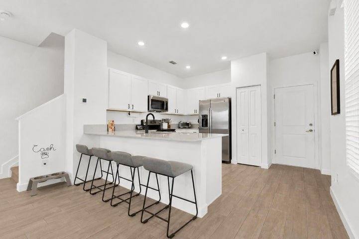 Townhouse for rent at 4246 Lagoon Shore Dr, Lake Worth, FL 33467