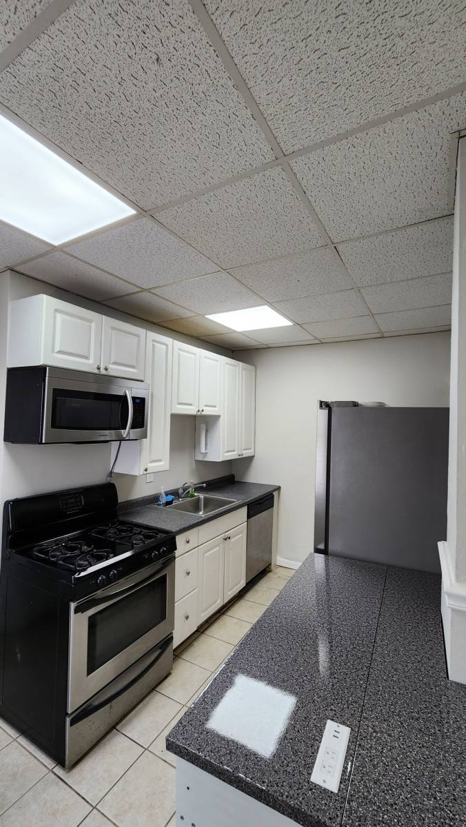Townhouse for rent at 181 Dupont St, Philadelphia, PA 19127