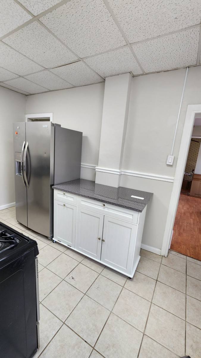 Townhouse for rent at 181 Dupont St, Philadelphia, PA 19127