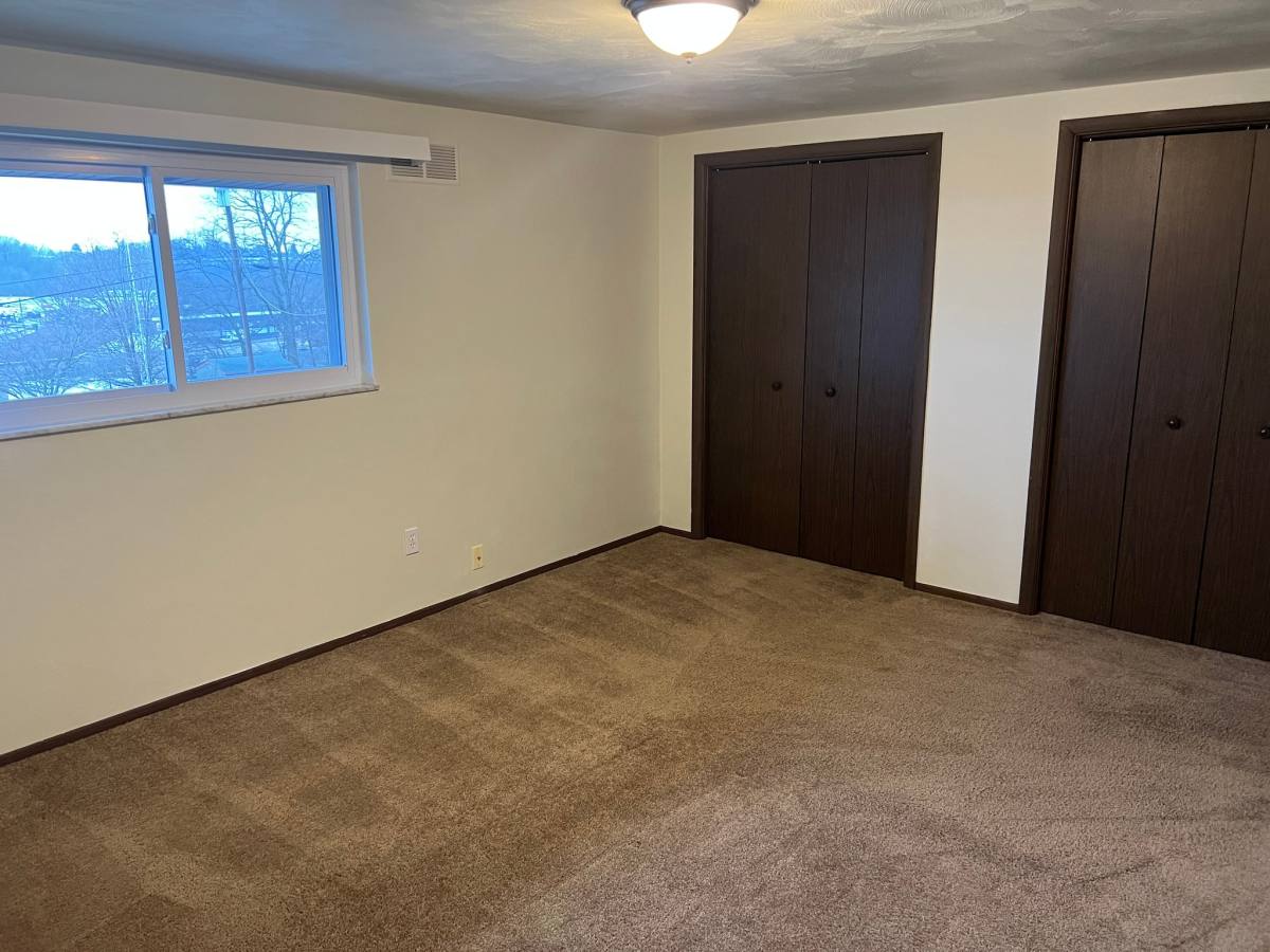 Townhouse for rent at 39 Soltis Dr, Irwin, PA 15642