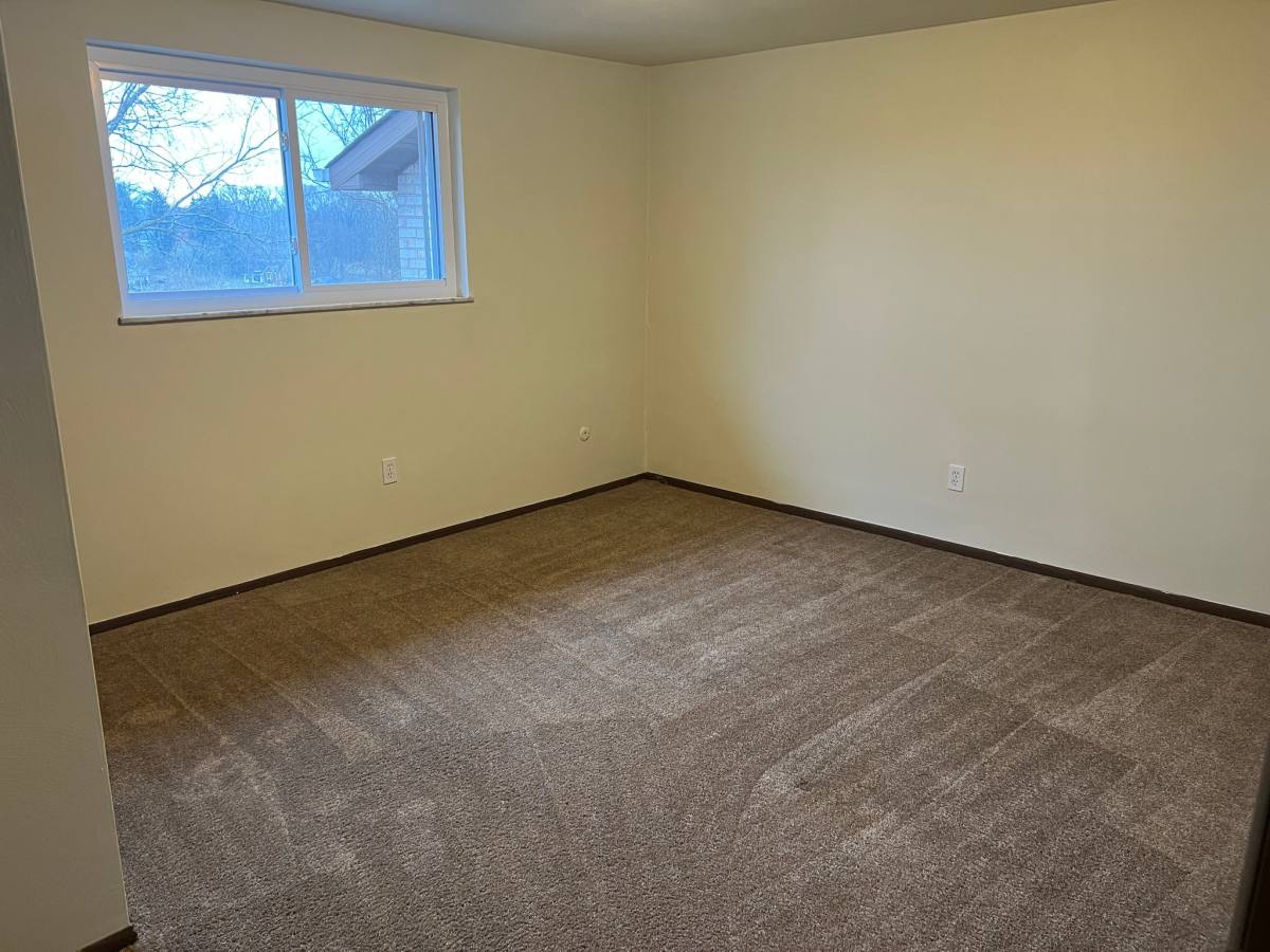 Townhouse for rent at 39 Soltis Dr, Irwin, PA 15642