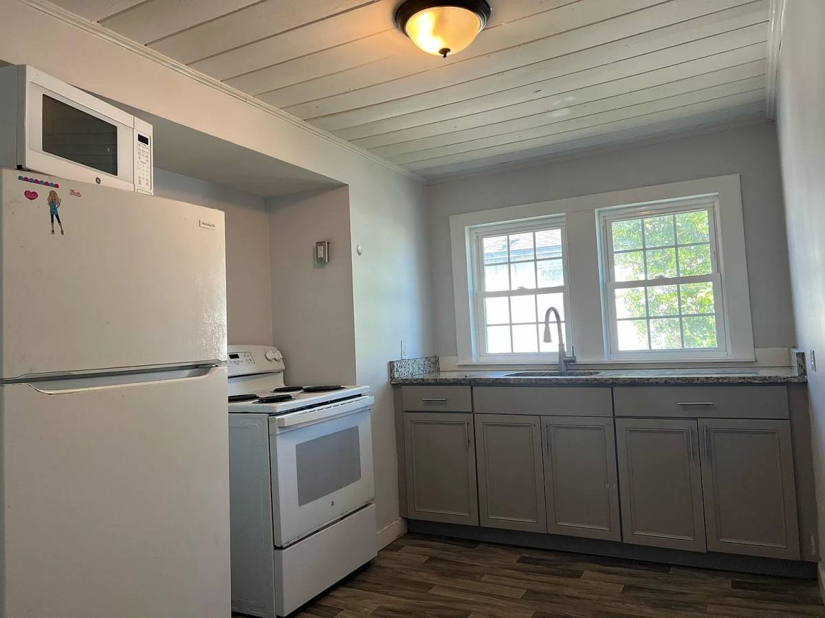Apartment for rent at 406 8th Ave S #3, Myrtle Beach, SC 29577