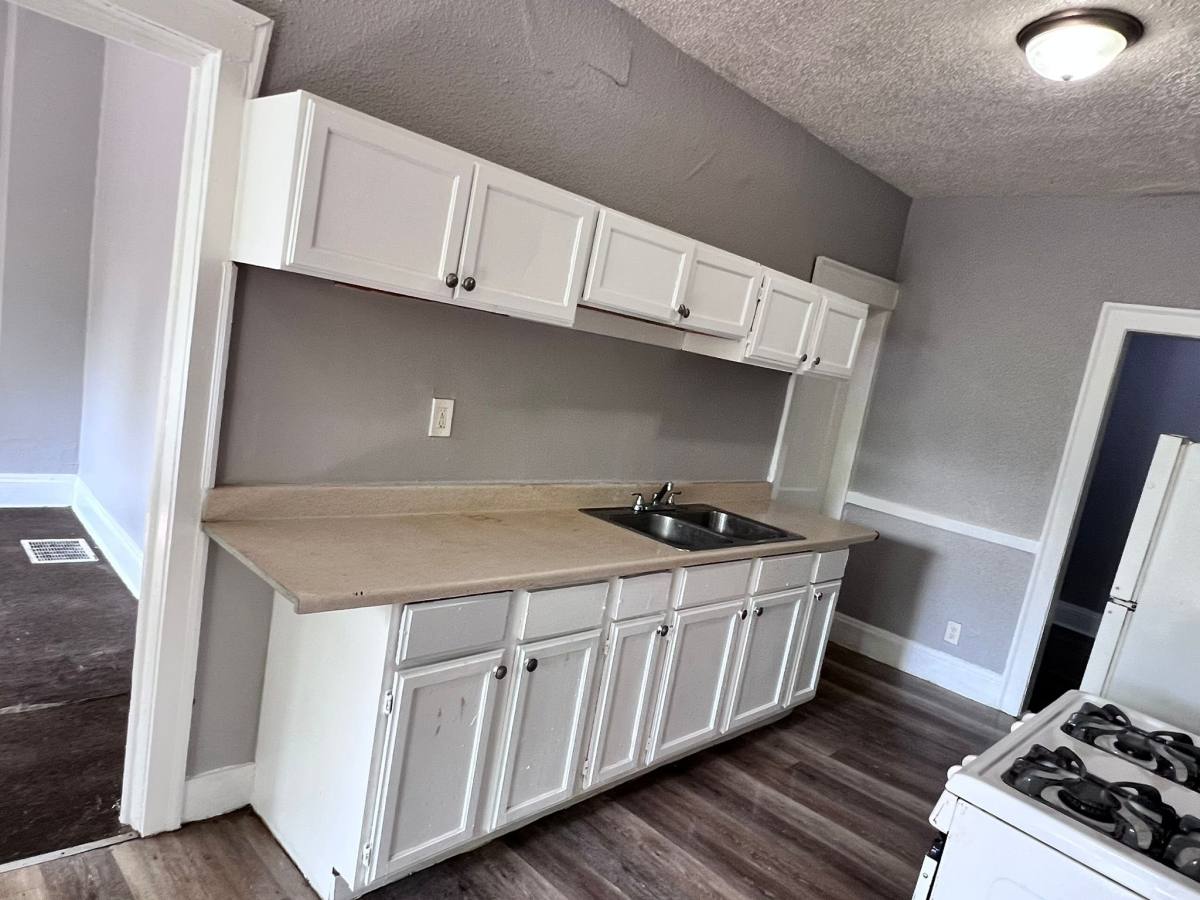 Apartment for rent at 3362 E 145th St #3, Cleveland, OH 44120