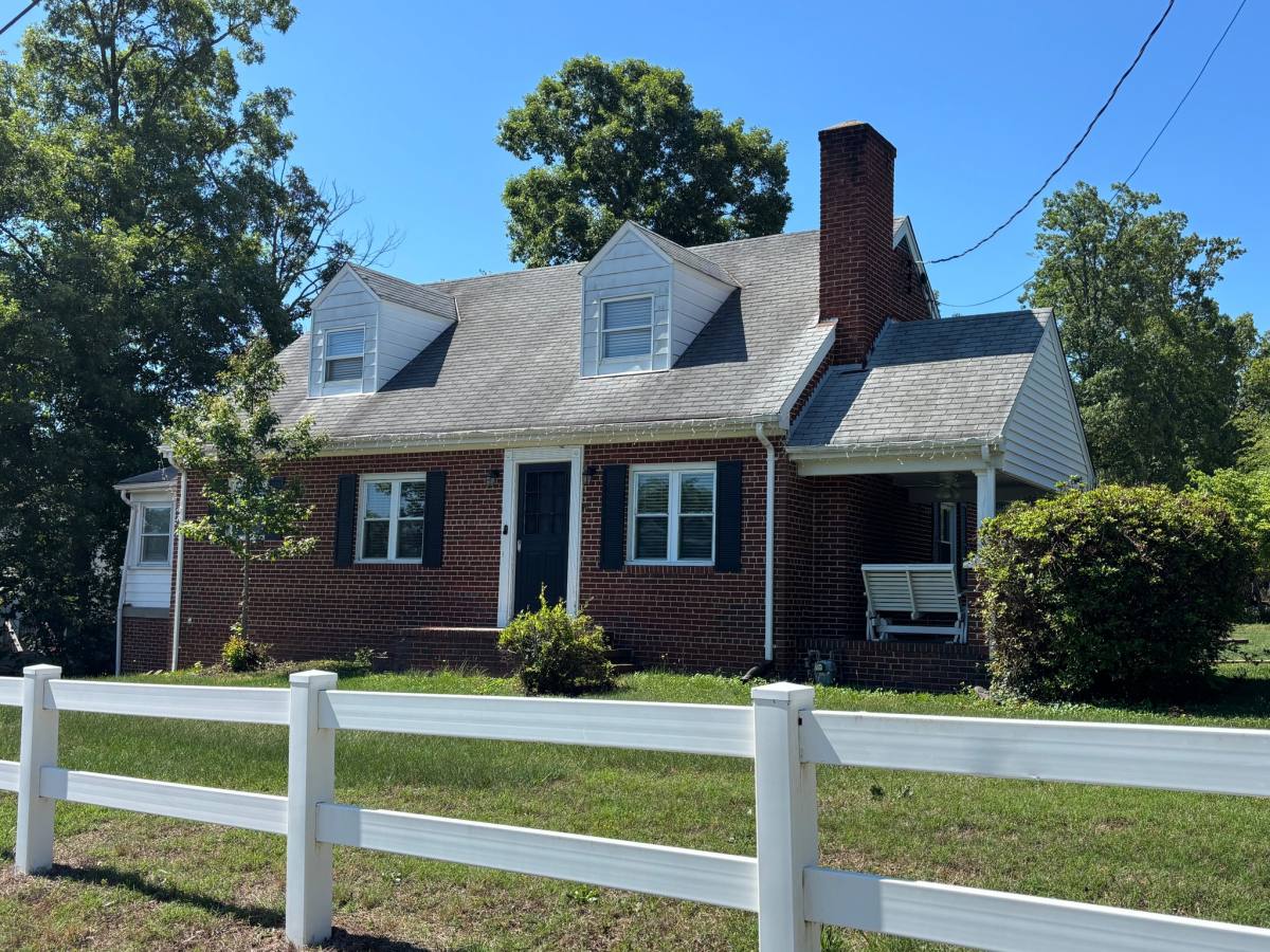 House for rent at 4035 Walmsley Blvd, Richmond, VA 23234