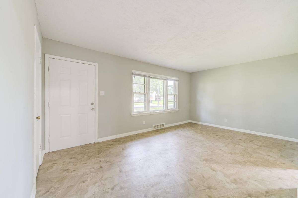 House for rent at 6811 Brower Court, Saint Louis, MO 63134