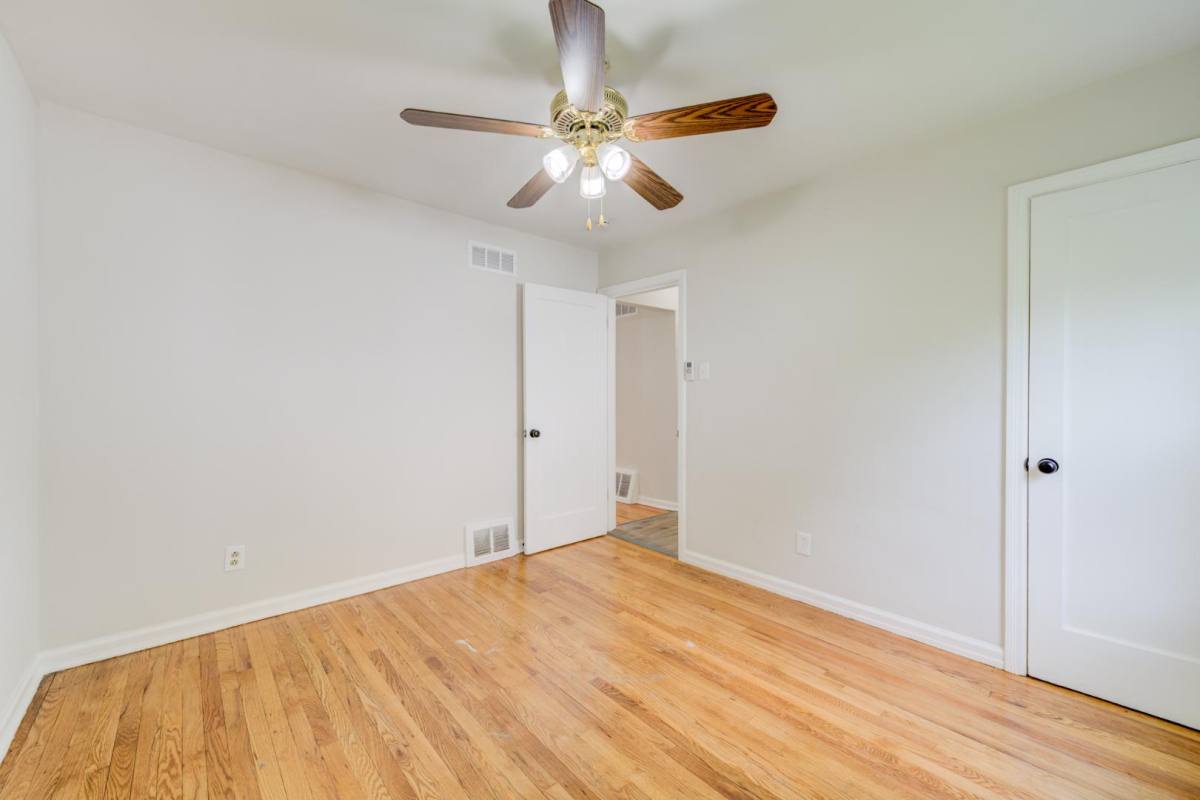 House for rent at 8015 Aline Ave, Saint Louis, MO 63134