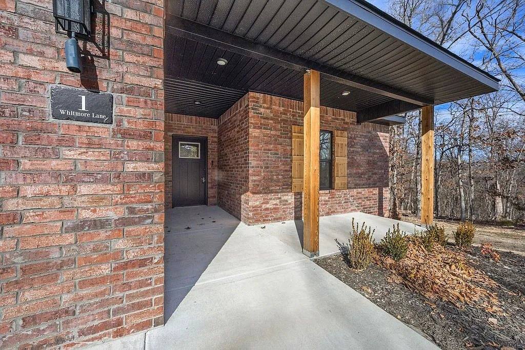 House for rent at 1 Whitmore Lane, Bella Vista, AR 72715