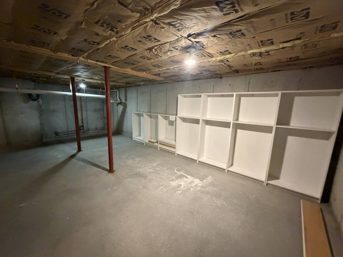 Apartment for rent at 11 Cambridge Court, Kennebunk, ME 04043