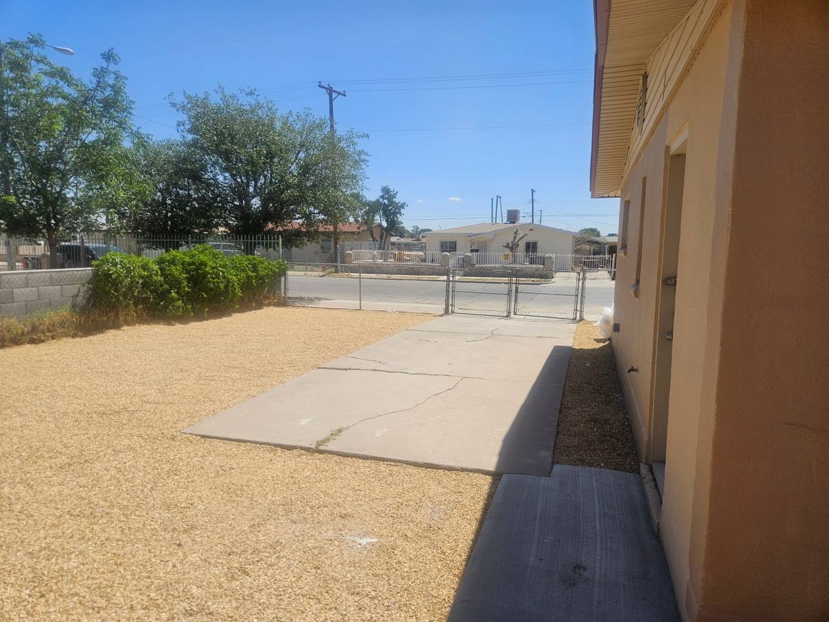 House for rent at 4821 Flower Dr, El Paso, TX 79905