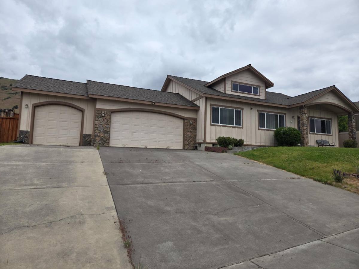 House for rent at 873 Westview Dr, Klamath Falls, OR 97603