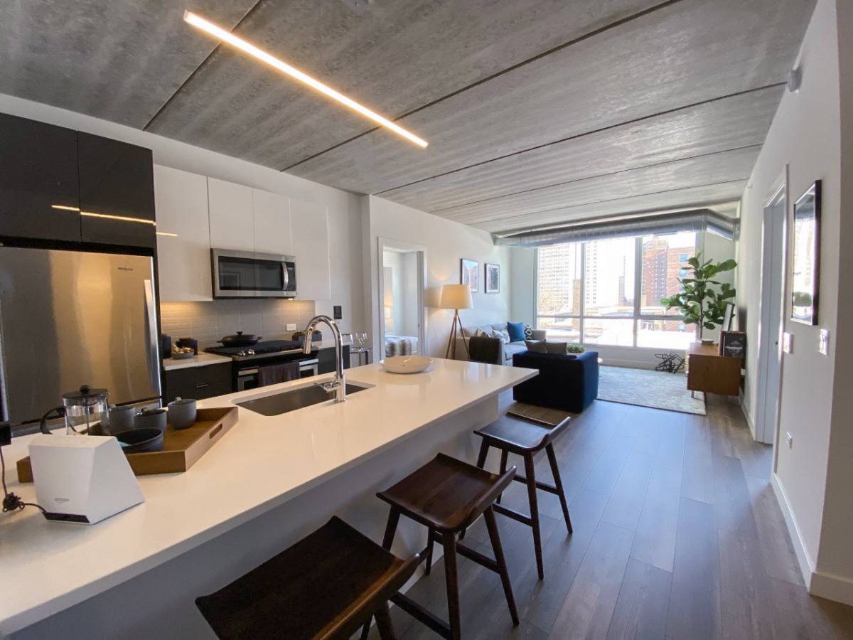 Apartment for rent at 724 W Sheridan Rd, Chicago, IL 60613