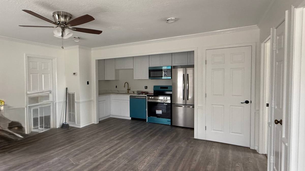House for rent at 511 N 3rd St, Conroe, TX 77301