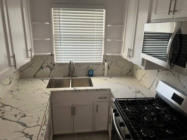 Apartment for rent at 1760 N El Cerrito Place #6, Los Angeles, CA 90028